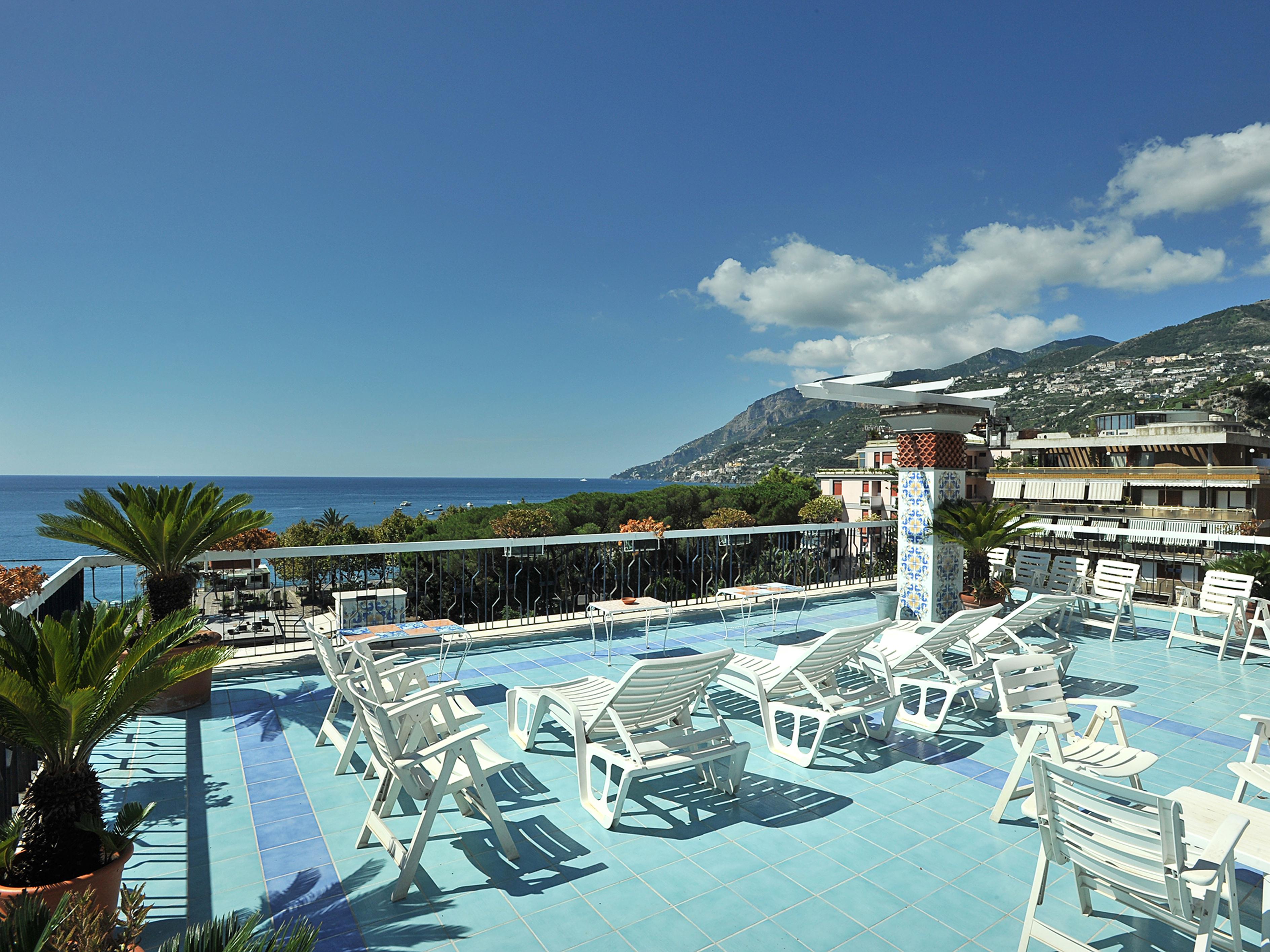 Hotel Miramare Майорі Екстер'єр фото
